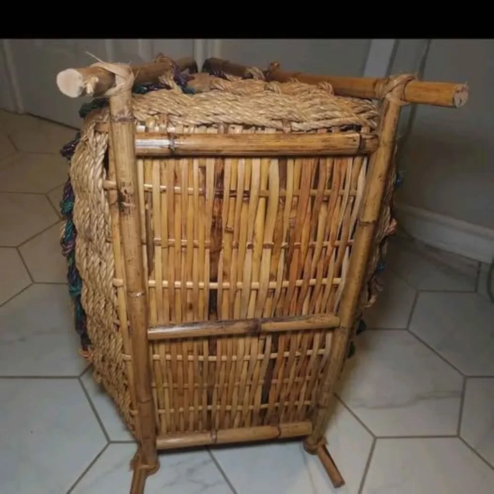 Vtg Wicker Harvest Gathering Basket With Bamboo Handle and Legs 25